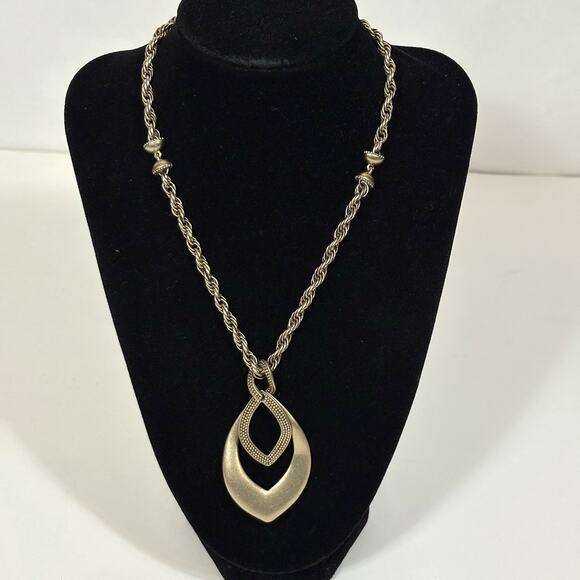 Liz Claiborne Pendant Necklace Matte Gold Tone Layered Pendant Classic Statement - Picture 2 of 10